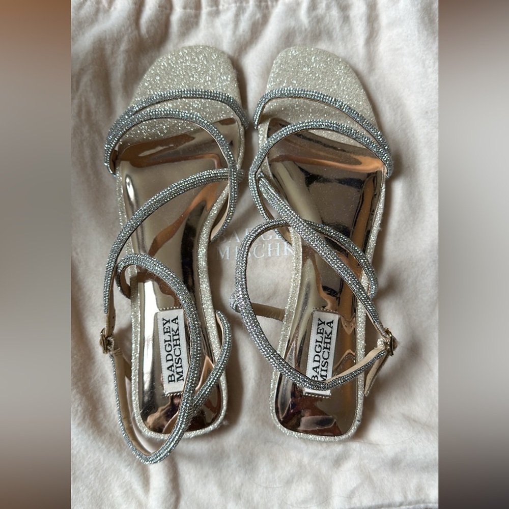 Badgley Mischka strappy flats